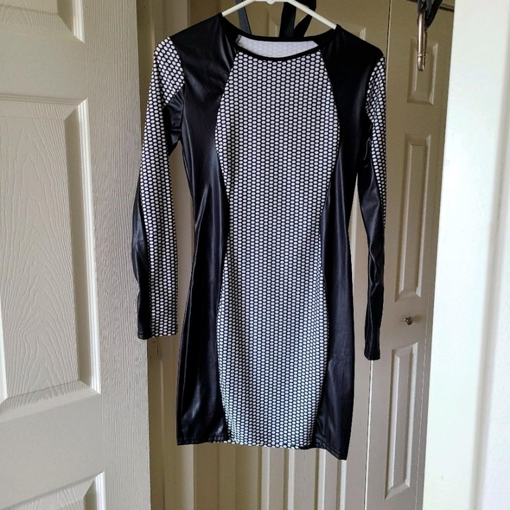 Long sleeve dress